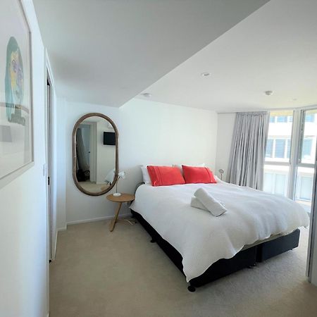 Foreshore Beachfront Apartments Gold Coast Buitenkant foto
