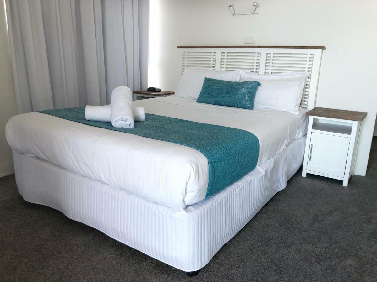 Foreshore Beachfront Apartments Gold Coast Buitenkant foto